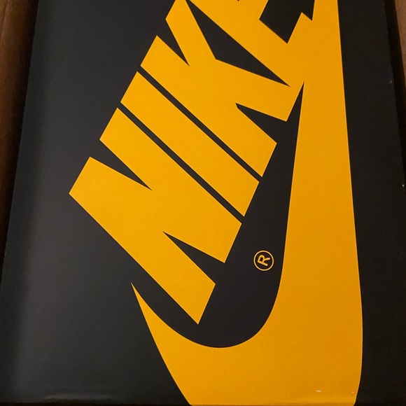 Air Jordan Retro High OG - Picture 7 of 8